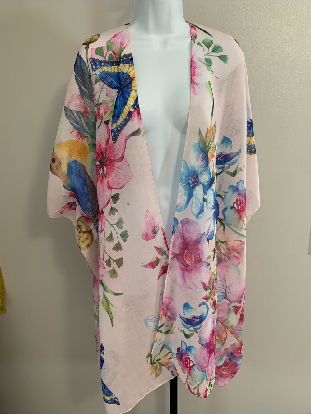 NWOT Aratta Silent Journey Floral and Butterfly  Kimono - Picture 14 of 16
